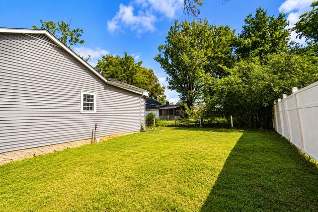 202 15th St, E, Cookeville, TN 38501