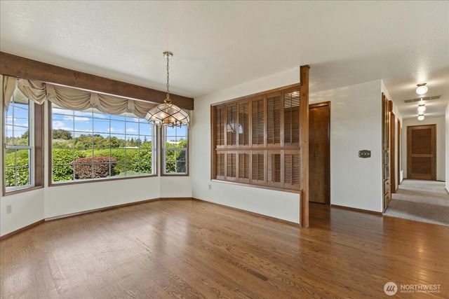 15727 19th Avenue NE, Arlington, WA 98223