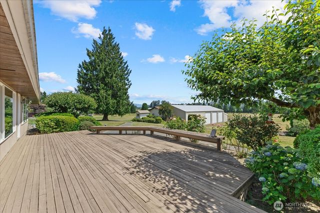 15727 19th Avenue NE, Arlington, WA 98223