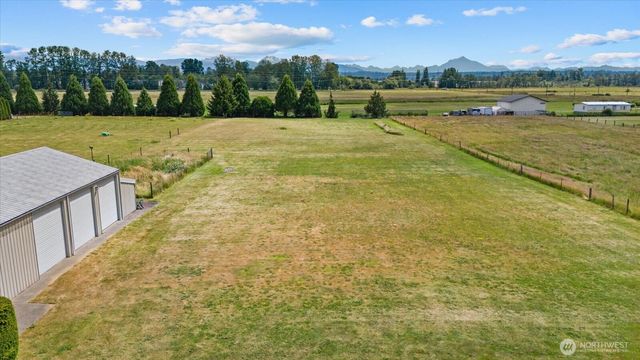 15727 19th Avenue NE, Arlington, WA 98223