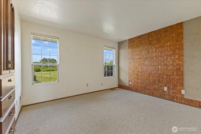 15727 19th Avenue NE, Arlington, WA 98223