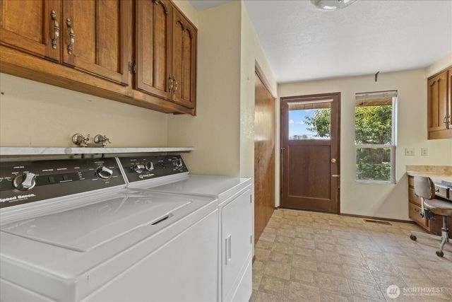 15727 19th Avenue NE, Arlington, WA 98223