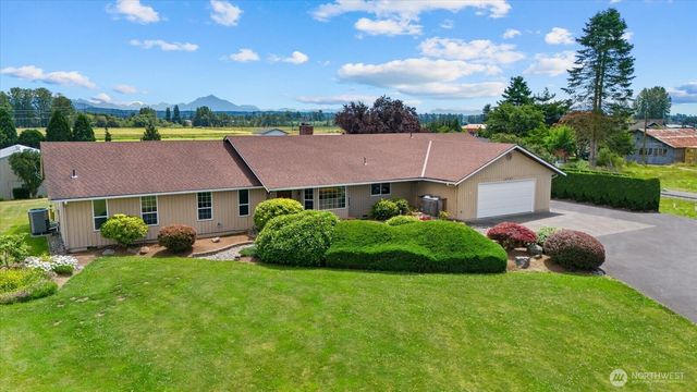 15727 19th Avenue NE, Arlington, WA 98223