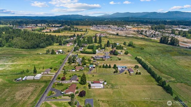 15727 19th Avenue NE, Arlington, WA 98223