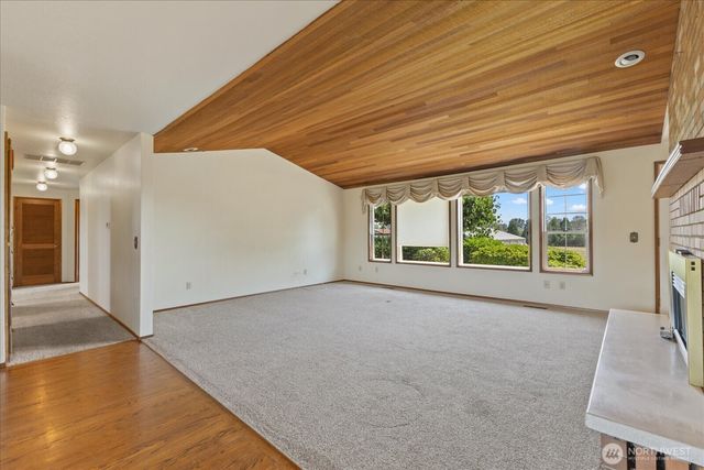15727 19th Avenue NE, Arlington, WA 98223