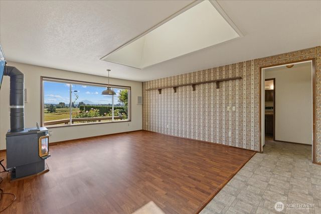 15727 19th Avenue NE, Arlington, WA 98223