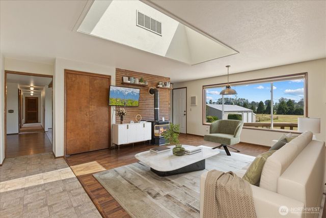 15727 19th Avenue NE, Arlington, WA 98223