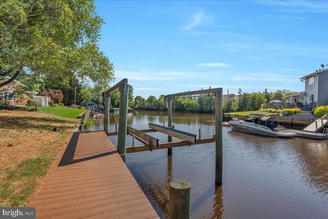 2823 SCHOONER LN, Hammonton, NJ 08037