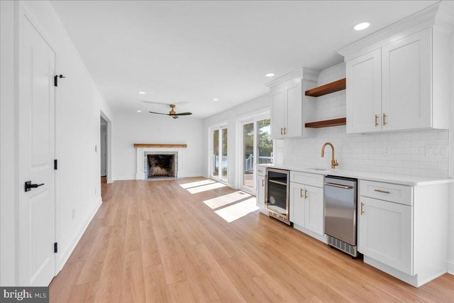 2823 SCHOONER LN, Hammonton, NJ 08037