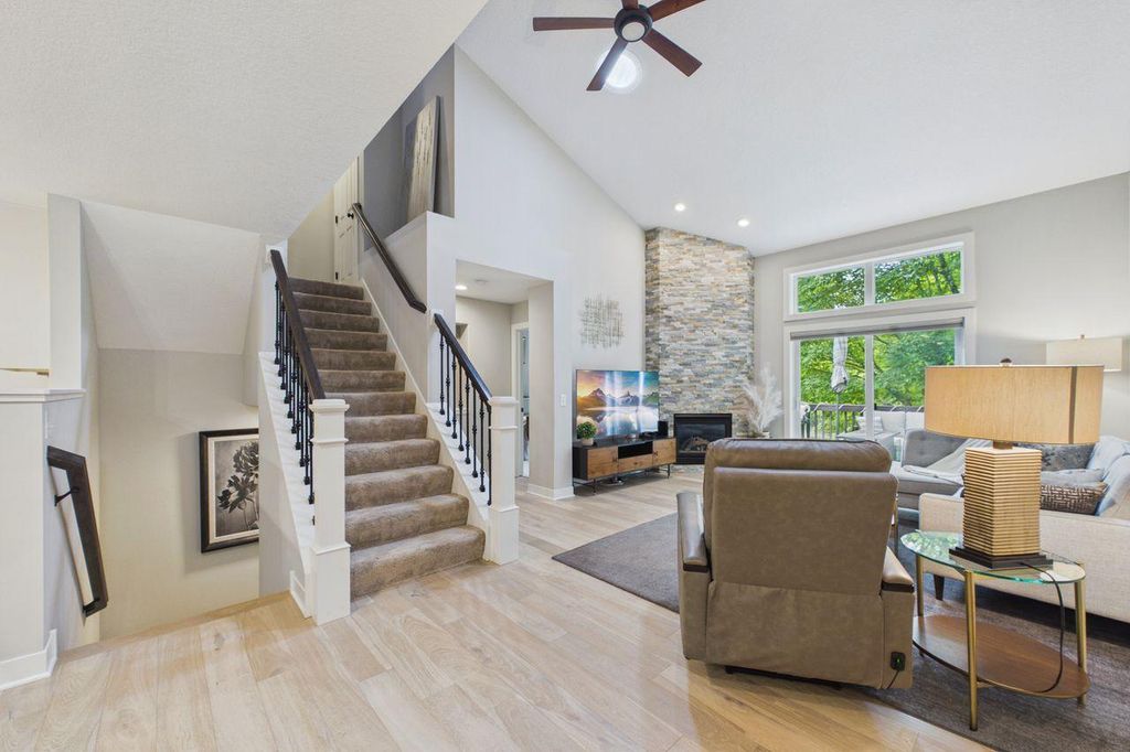 7974 Autumn Ridge Way, Chanhassen, MN 55317 — photo 2