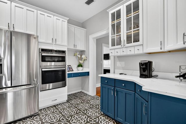 2303 S ARDSON PLACE, Tampa, FL 33629