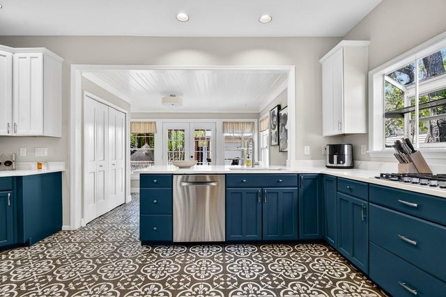 2303 S ARDSON PLACE, Tampa, FL 33629