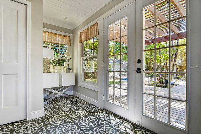 2303 S ARDSON PLACE, Tampa, FL 33629