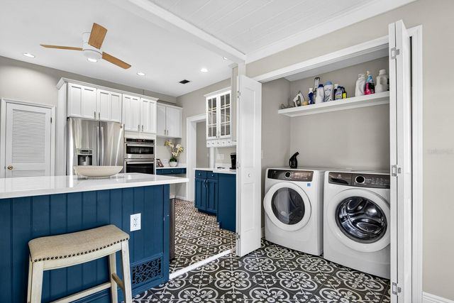 2303 S ARDSON PLACE, Tampa, FL 33629