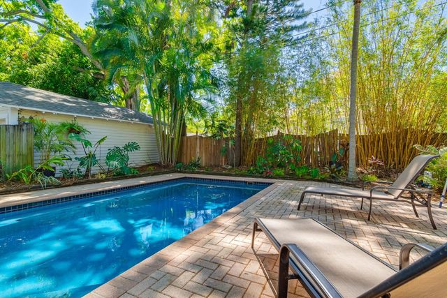 2303 S ARDSON PLACE, Tampa, FL 33629