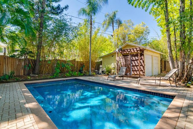 2303 S ARDSON PLACE, Tampa, FL 33629