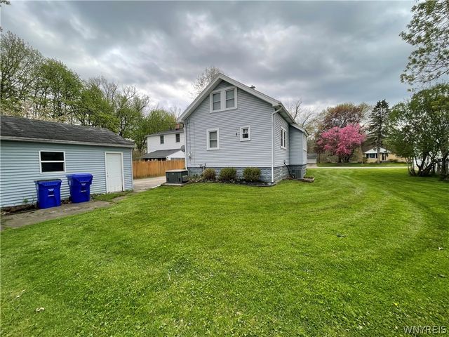 99 Louis Avenue, West Seneca, NY 14224