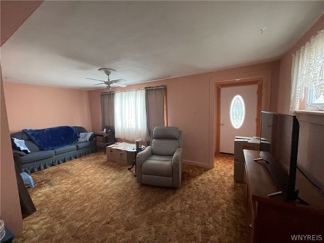 99 Louis Avenue, West Seneca, NY 14224