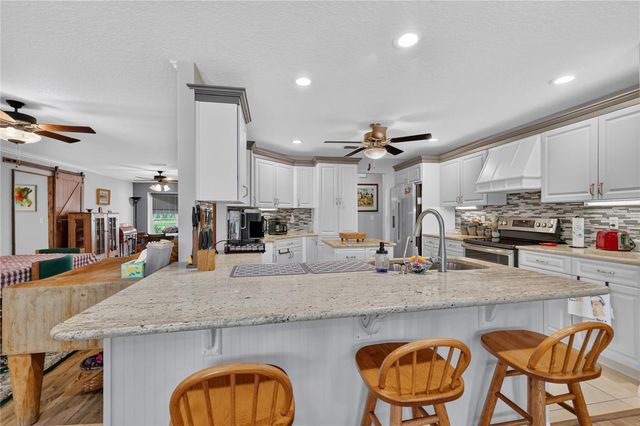 5516 E HARBOR DRIVE, Fruitland Park, FL 34731