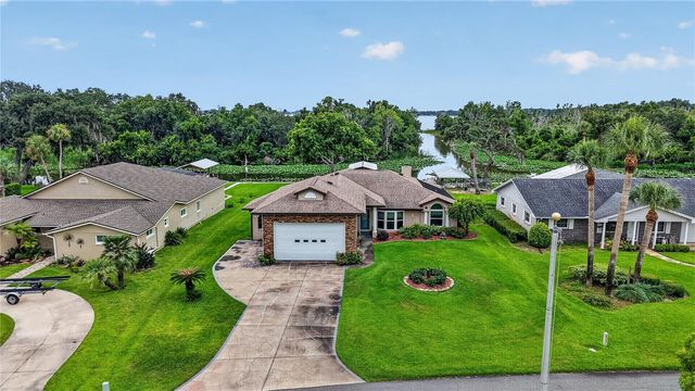 5516 E HARBOR DRIVE, Fruitland Park, FL 34731