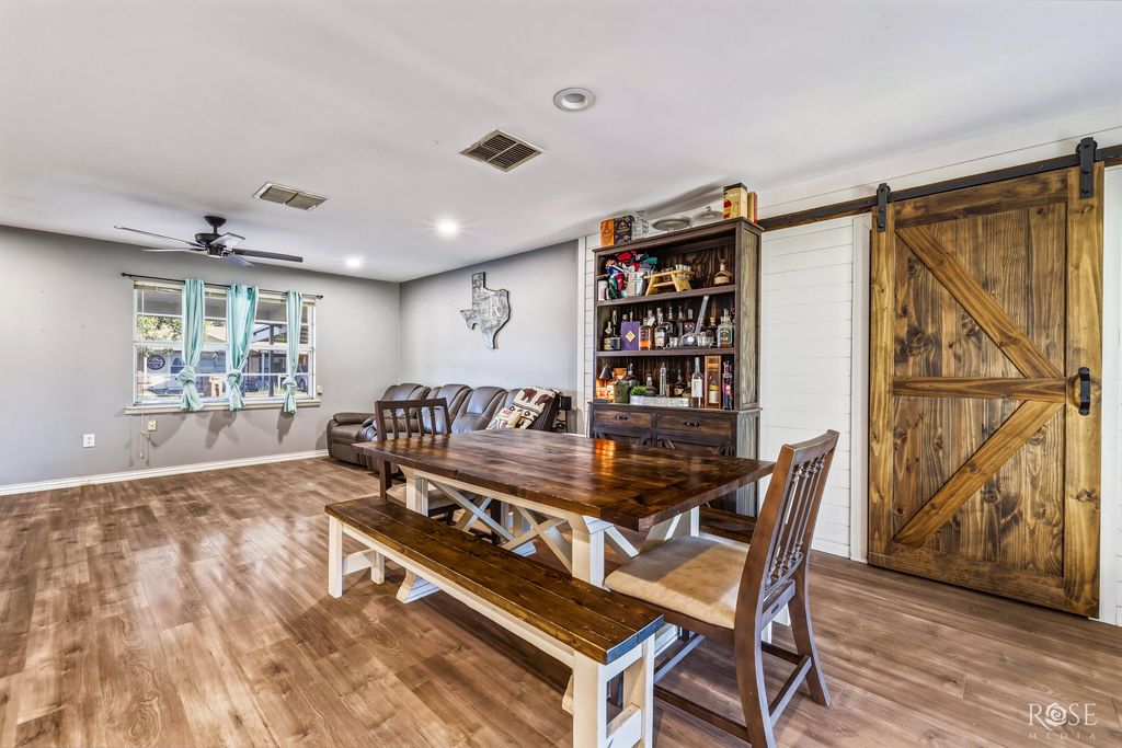 Image 12 of property listing at 602 School Street, Rowena, TX 76875