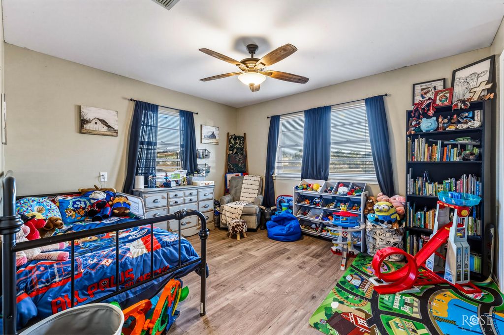 Image 16 of property listing at 602 School Street, Rowena, TX 76875