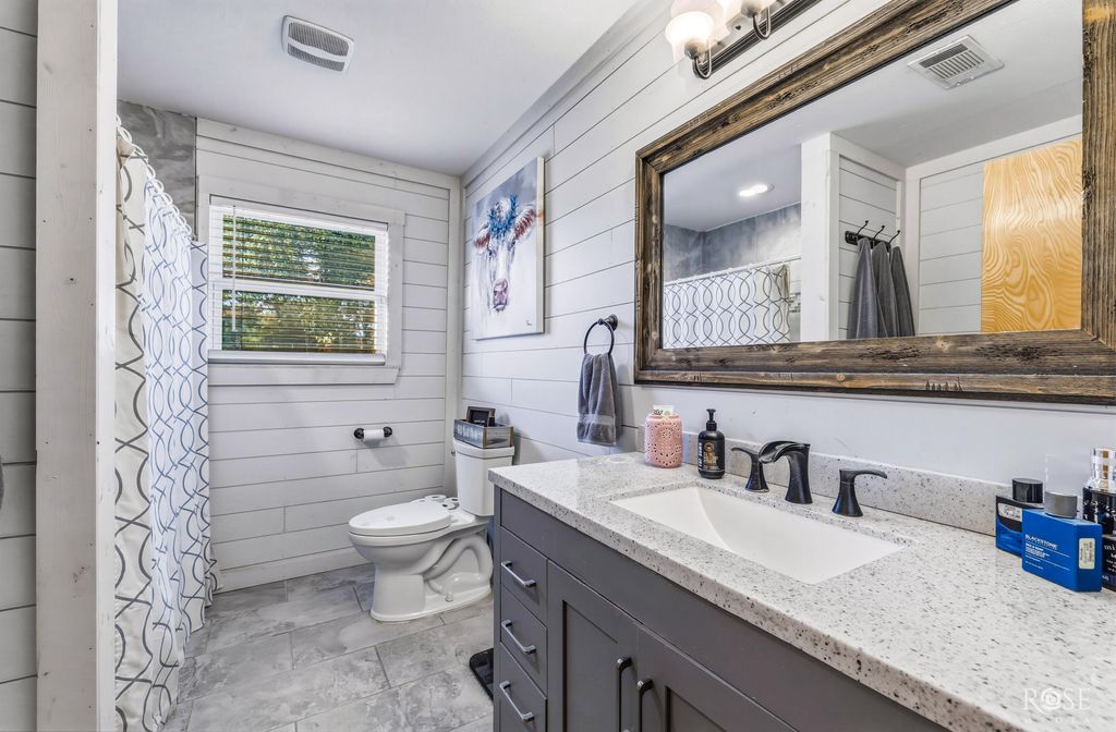 Image 17 of property listing at 602 School Street, Rowena, TX 76875