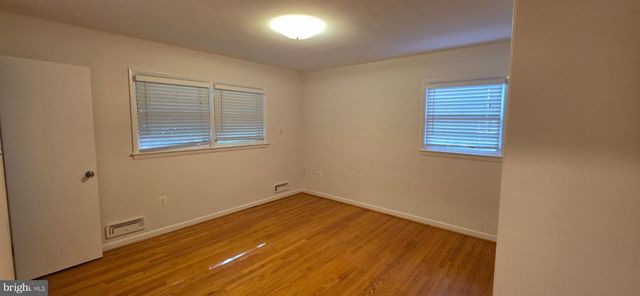 6426 NOBLE DR, Mclean, VA 22101