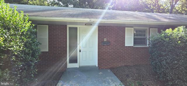 6426 NOBLE DR, Mclean, VA 22101
