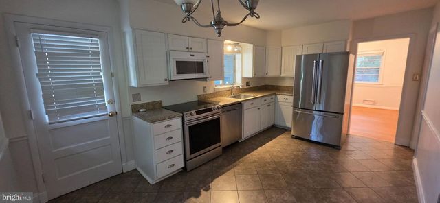 6426 NOBLE DR, Mclean, VA 22101