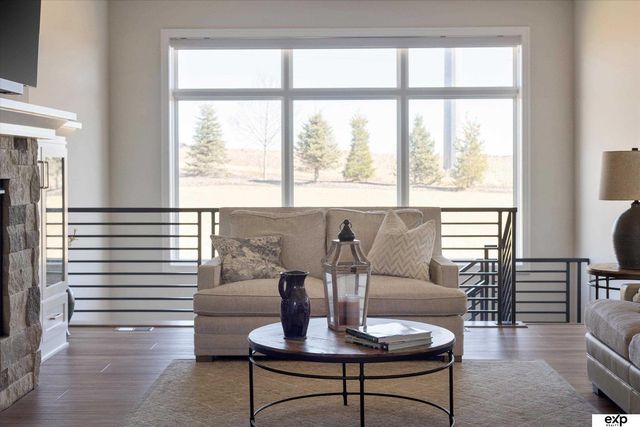 5505 N 199Th Street, Elkhorn, NE 68022