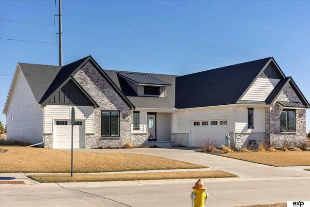 5505 N 199Th Street, Elkhorn, NE 68022