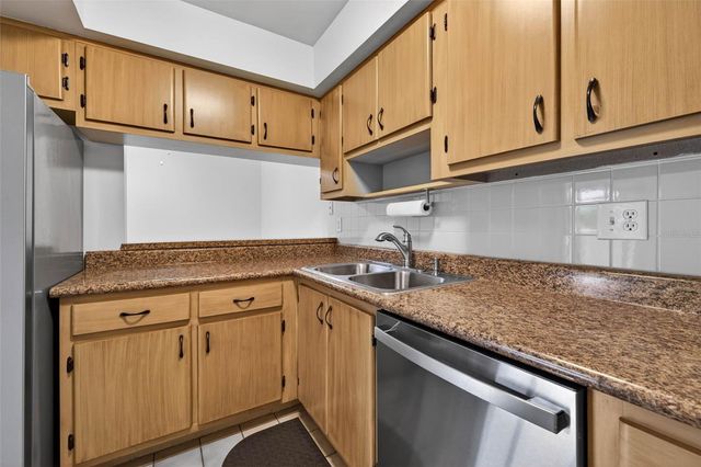 2943 LICHEN LANE B, Clearwater, FL 33760