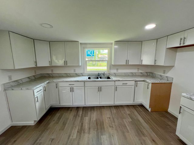 215 Burnett Street, Graysville, TN 37338