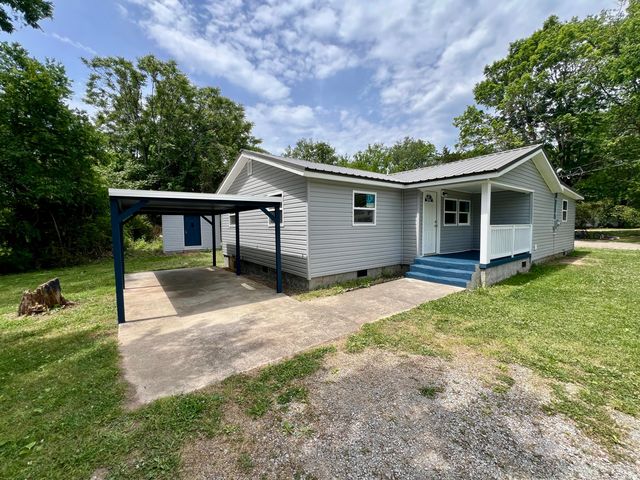 215 Burnett Street, Graysville, TN 37338