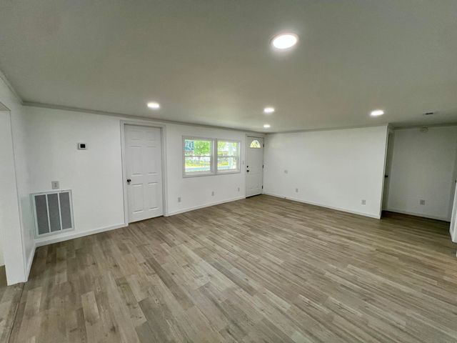 215 Burnett Street, Graysville, TN 37338