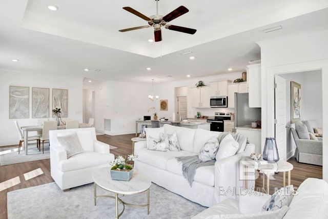 21245 Teluga Avenue, Fairhope, AL 36532