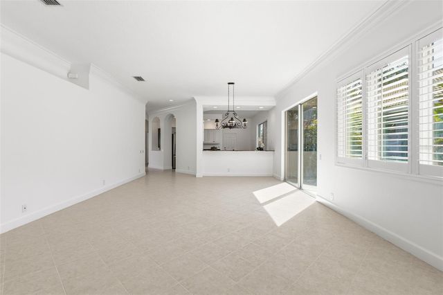 8644 54TH AVENUE CIRCLE E, Bradenton, FL 34211