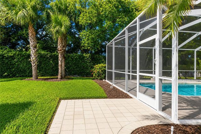 8644 54TH AVENUE CIRCLE E, Bradenton, FL 34211