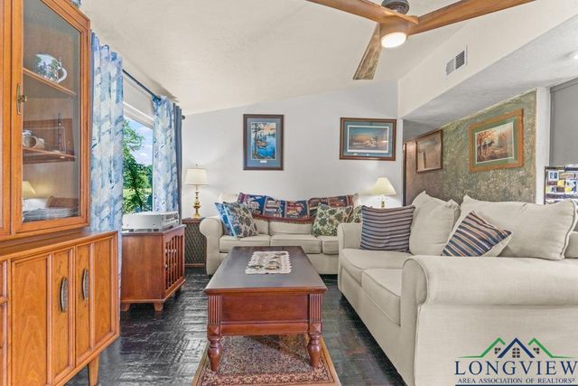 1333 Lupine Rd., Gilmer, TX 75644