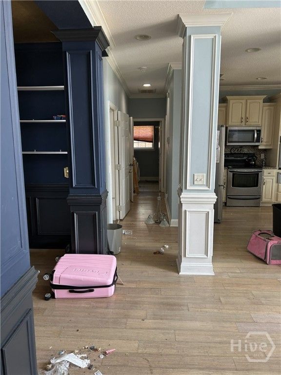 Image 11 of property listing at 19 Club House Drive, Savannah, GA 31419