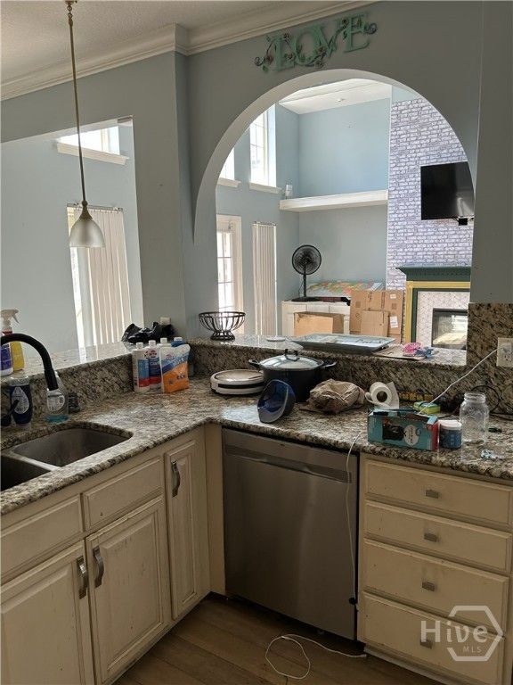Image 13 of property listing at 19 Club House Drive, Savannah, GA 31419