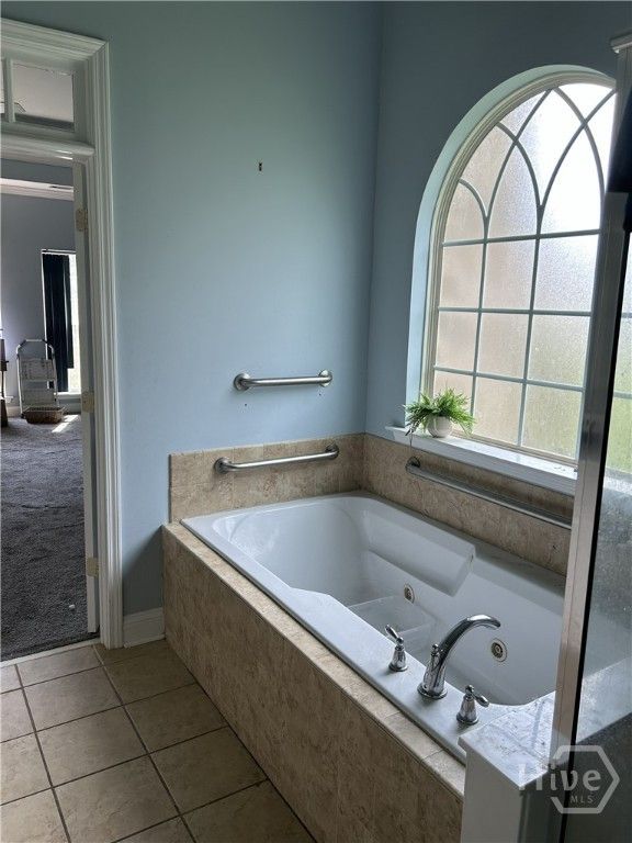 Image 23 of property listing at 19 Club House Drive, Savannah, GA 31419