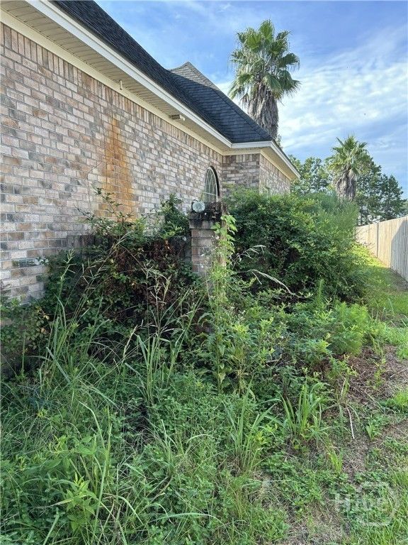 Image 7 of property listing at 19 Club House Drive, Savannah, GA 31419