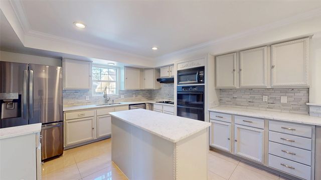 2821 Dove Pond Drive, Grapevine, TX 76051