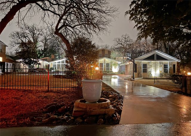 2821 Dove Pond Drive, Grapevine, TX 76051