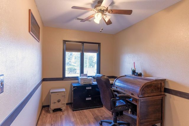 11175 E South Avenue, Del Rey, CA 93616