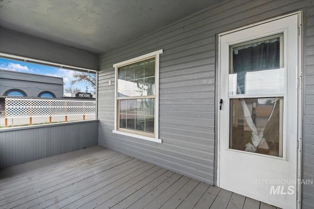 103 N Dewey Ave, Middleton, ID 83644