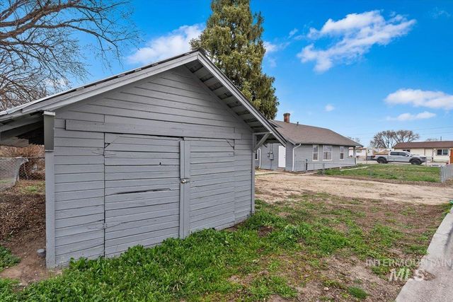 103 N Dewey Ave, Middleton, ID 83644