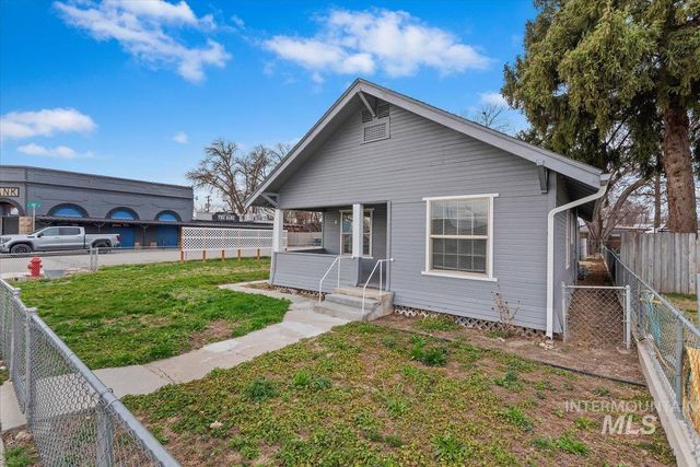 103 N Dewey Ave, Middleton, ID 83644